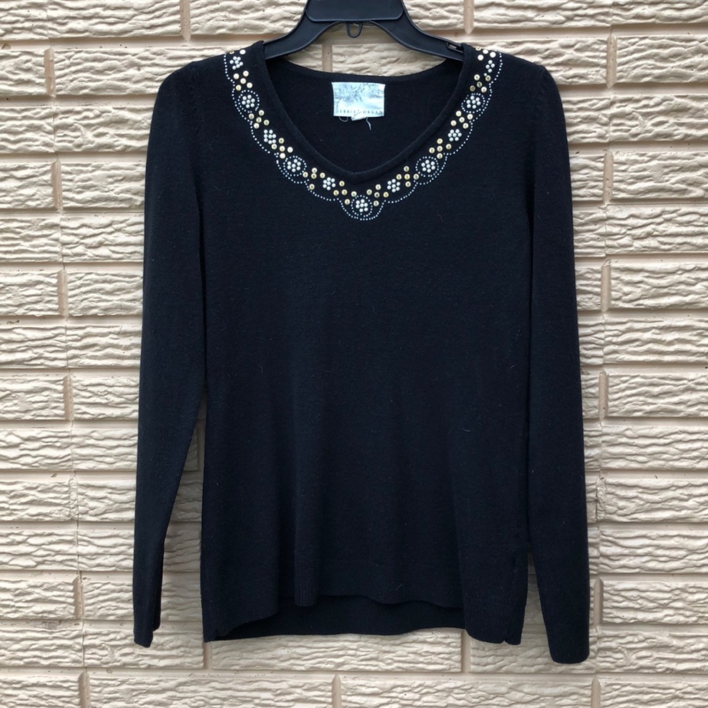 Detailed sweater